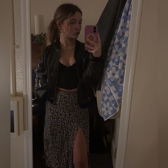 Meet your Posher, Maddie - Picture 3 of 3